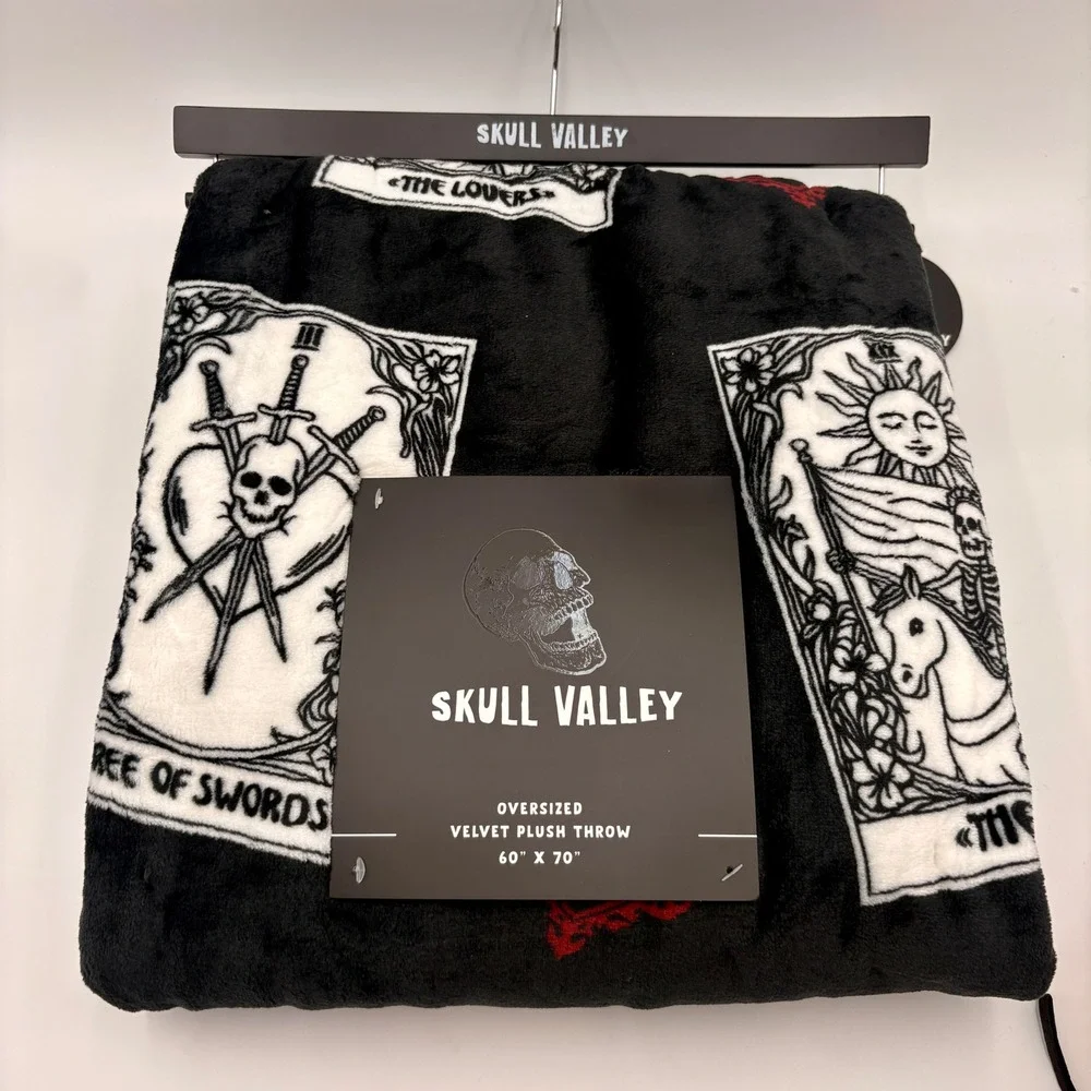 Skull Valley Oversized Velvet Plush Throw Black Tarot Card Lovers 60x70 Blanket